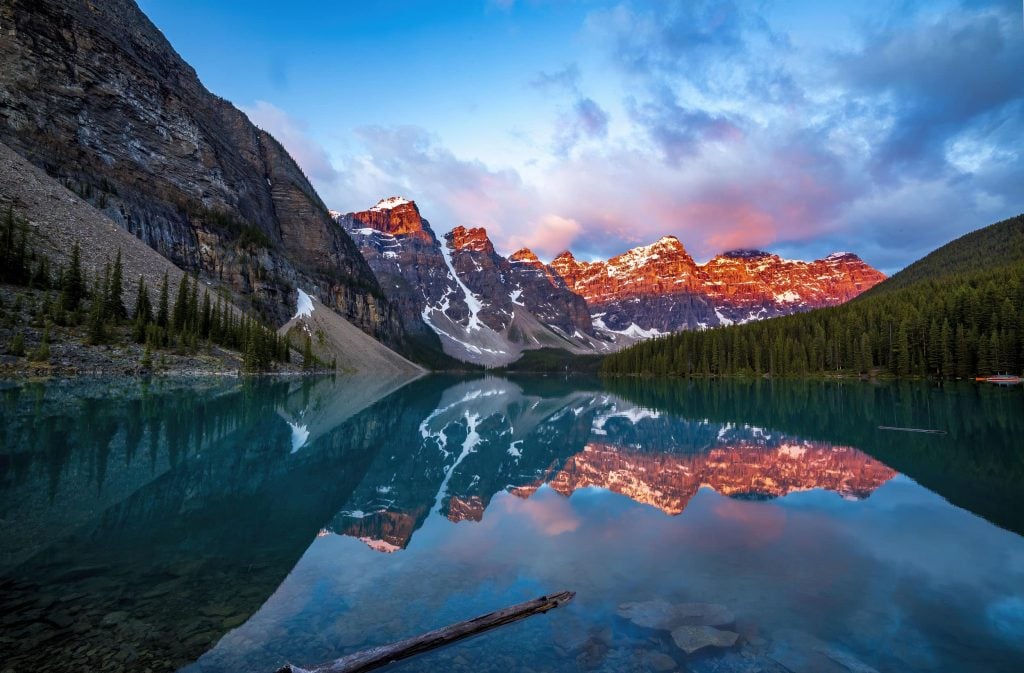 Moraine Lake Sun Rise